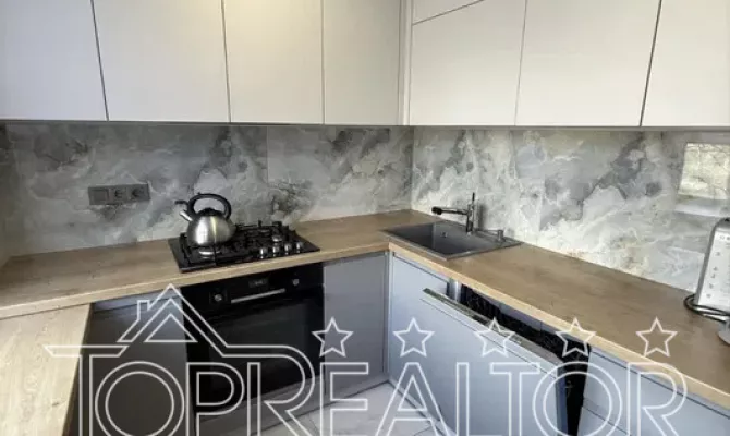 Продаж 3-к квартири на Салтівці, вул. Амосова | Toprealtor