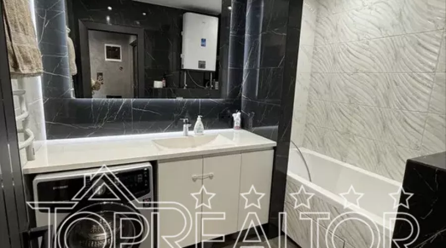 Продаж 3-к квартири на Салтівці, вул. Амосова | Toprealtor