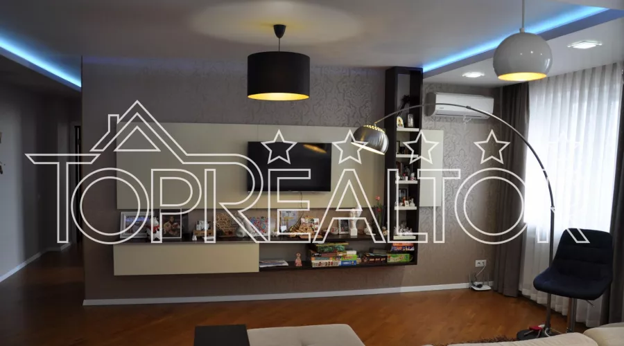 Продаж 3-кімнатної квартири в ЖК Будинок з Ротондами | Toprealtor