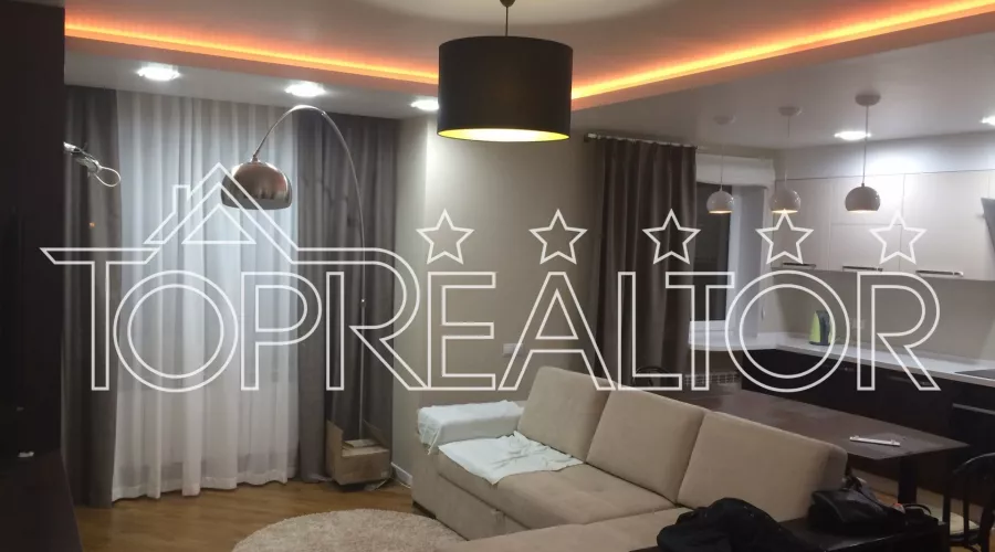 Продаж 3-кімнатної квартири в ЖК Будинок з Ротондами | Toprealtor