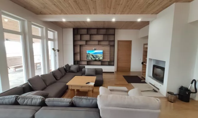 Продам будинок у КС Шалє Грааль | Toprealtor