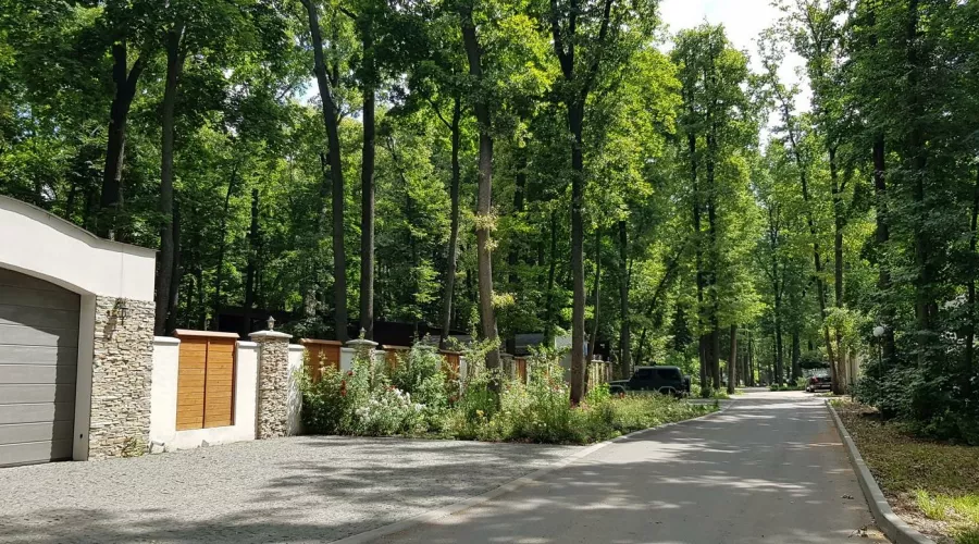 Продаж ділянки 13,23 соток у котеджному селищі Парк Хаус | Toprealtor