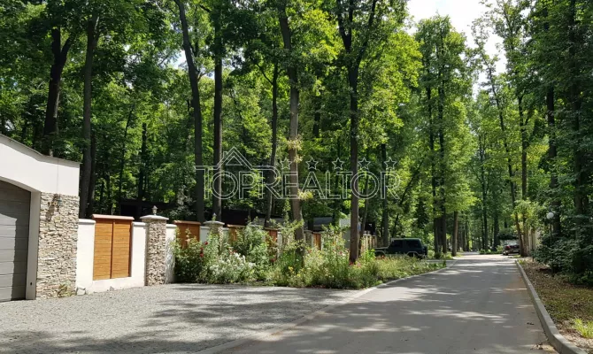 Продаж ділянки 40 соток у котеджному селищі Парк Хаус | Toprealtor