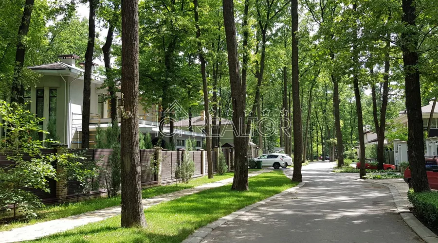 Продаж ділянки 40 соток у котеджному селищі Парк Хаус | Toprealtor