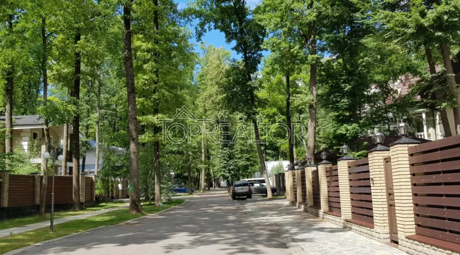 Продаж ділянки 40 соток у котеджному селищі Парк Хаус | Toprealtor