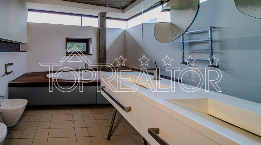 Продам 2-поверх. котедж на Сокільниках в стилі мінімалізм | Toprealtor