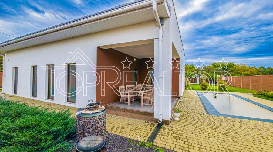 Продам 1-поверх. сучасний котедж на Великій Данилівці | Toprealtor