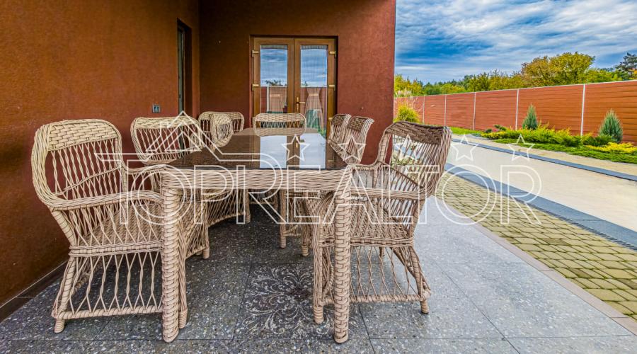 Продам 1-поверх. сучасний котедж на Великій Данилівці | Toprealtor