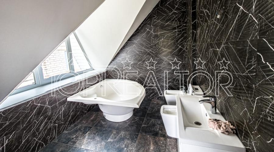 Продам 2-поверх. сучасний котедж на Великій Данилівці | Toprealtor