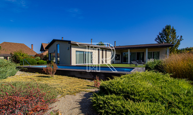 Продам сучасний 1-поверх. котедж у закритому селищі на Флоринці-1 | Toprealtor