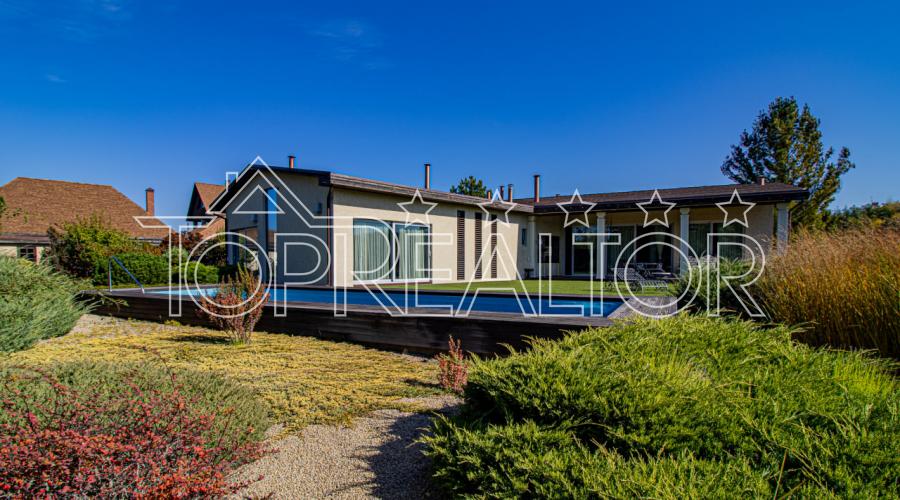 Продам сучасний 1-поверх. котедж у закритому селищі на Флоринці-1 | Toprealtor