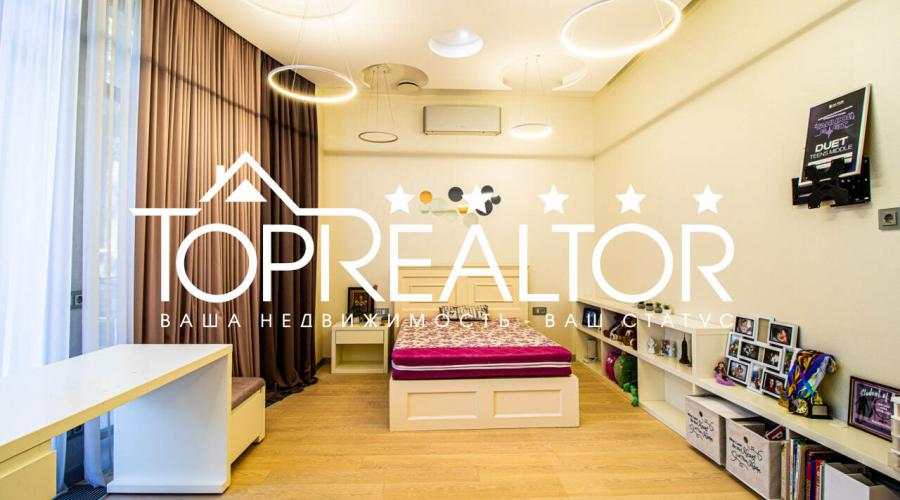 Продаж сучасного 2-поверх. котеджу у Парк Хаус | Toprealtor