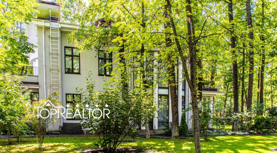 Продаж сучасного 2-поверх. котеджу у Парк Хаус | Toprealtor