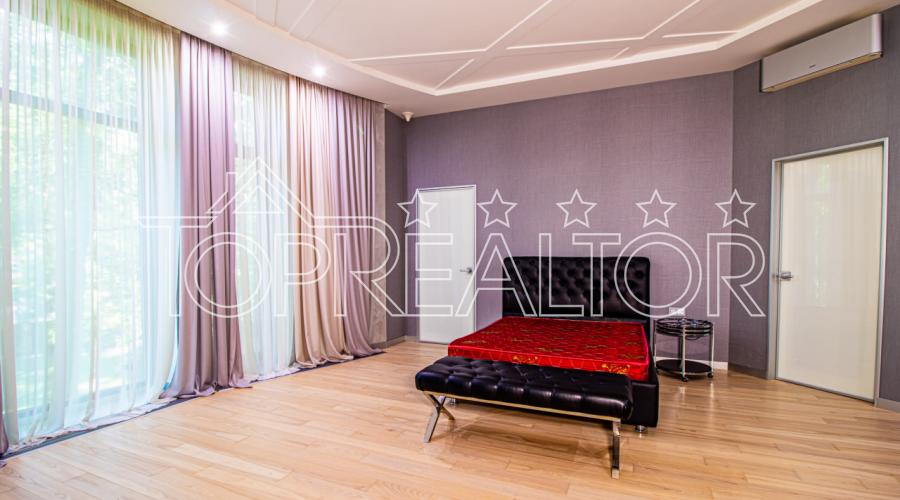 Продаж сучасного 2-поверх. котеджу у Парк Хаус | Toprealtor