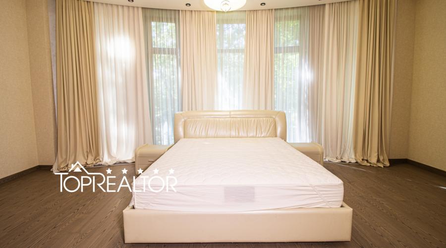 Продаж сучасного 2-поверх. котеджу у Парк Хаус | Toprealtor