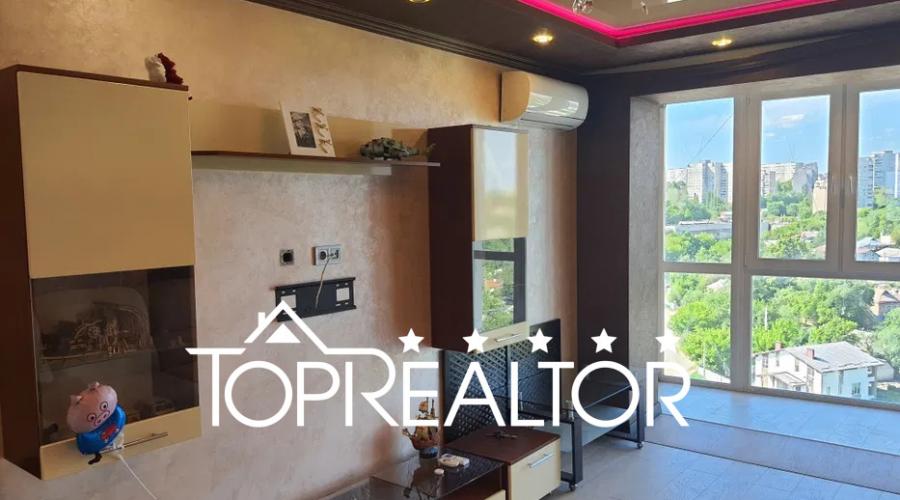 4-кімнатна квартира з авторським ремонтом | Toprealtor