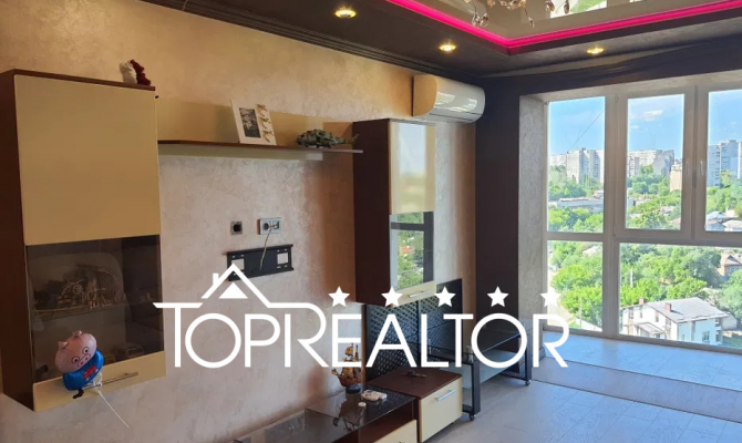 4-кімнатна квартира з авторським ремонтом | Toprealtor