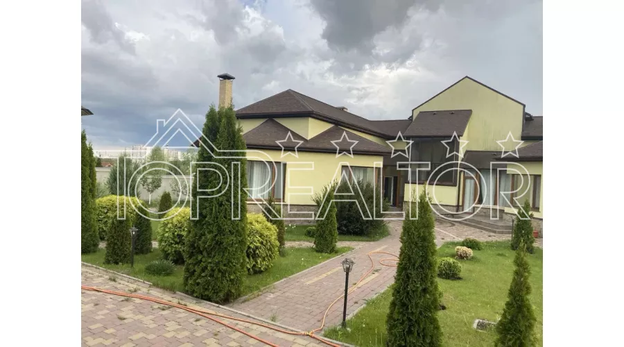 Продаж затишного 2-поверх. будинку на Залютино | Toprealtor