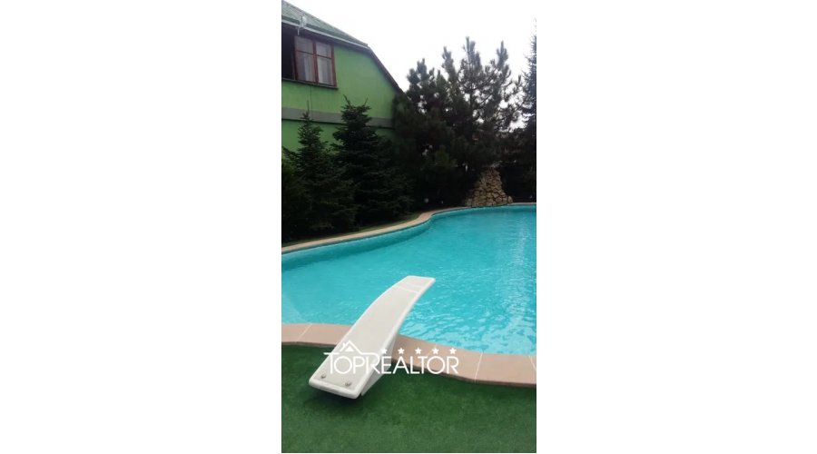 Продаж будинку з басейном на Холодній горі | Toprealtor
