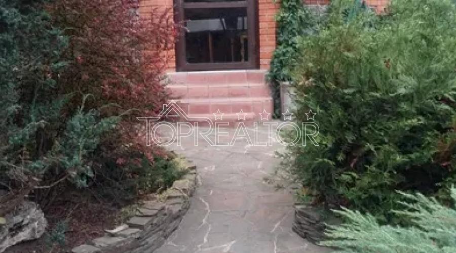 Продаж будинку з басейном на Холодній горі | Toprealtor