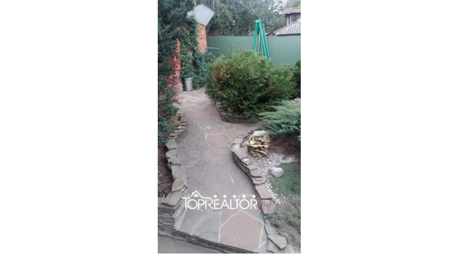 Продаж будинку з басейном на Холодній горі | Toprealtor