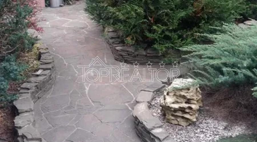 Продаж будинку з басейном на Холодній горі | Toprealtor