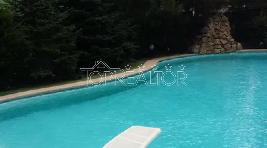 Продаж будинку з басейном на Холодній горі | Toprealtor