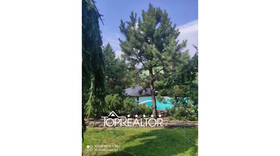 Продаж будинку з басейном на Холодній горі | Toprealtor