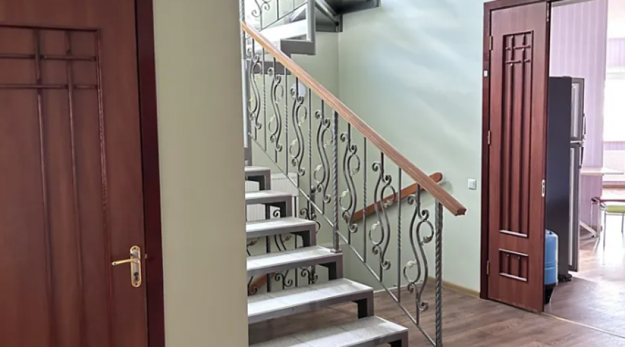 Продаж 2-поверх. будинку на вул. Афанасівська | Toprealtor