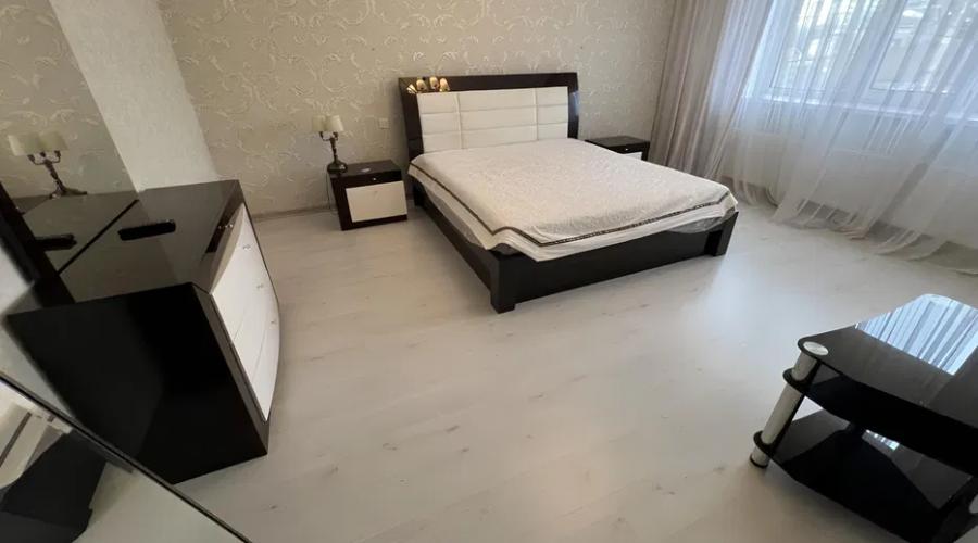 Продаж сучасного 2-поверх. котеджу на Холодній горі | Toprealtor