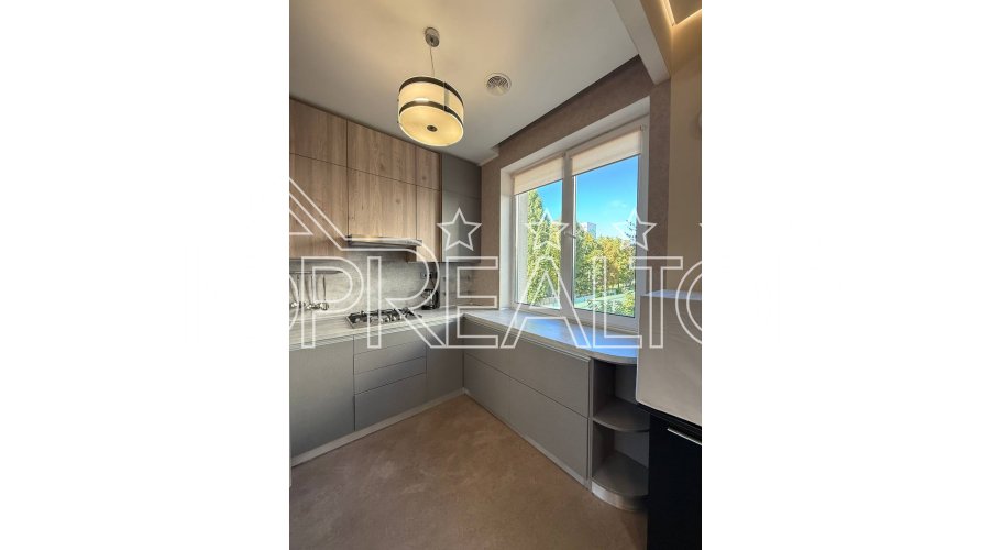 Продаж 3-кімн. квартири у ЖК Олівія поруч із м. Масельського | Toprealtor