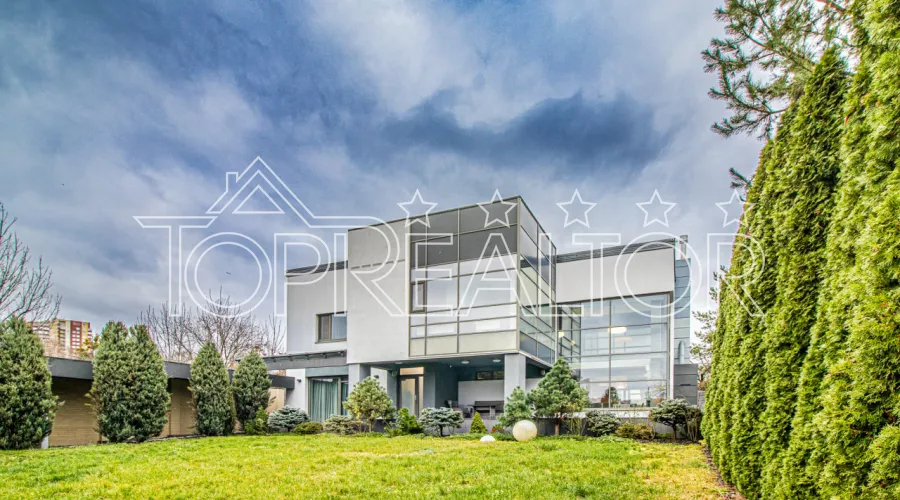 Продажа стильного 2-этажного коттеджа в районе Павлово Поле | Toprealtor