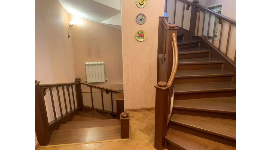 Продаж будинку на Шатилівці | Toprealtor