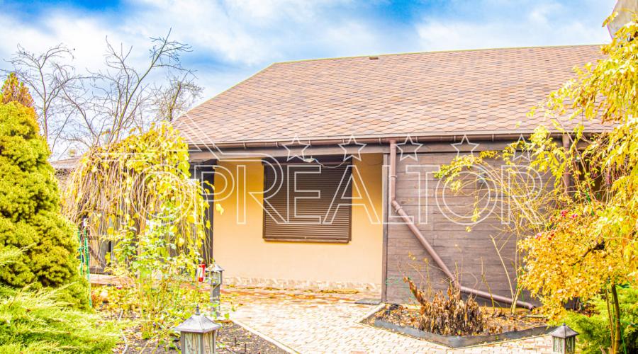 Продаж 2-поверх. будинку з сучасним ремонтом за церквою на вул. Дерев'янка | Toprealtor