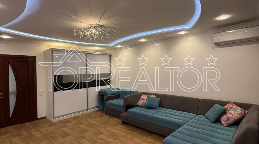 Продаж 3-к квартири МЖК Інтернаціоналіст | Toprealtor