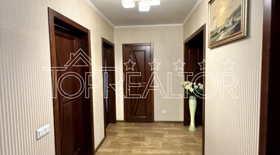 Продаж 3-к квартири МЖК Інтернаціоналіст | Toprealtor