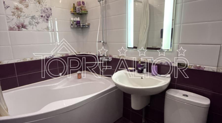 Продаж 3-к квартири МЖК Інтернаціоналіст | Toprealtor