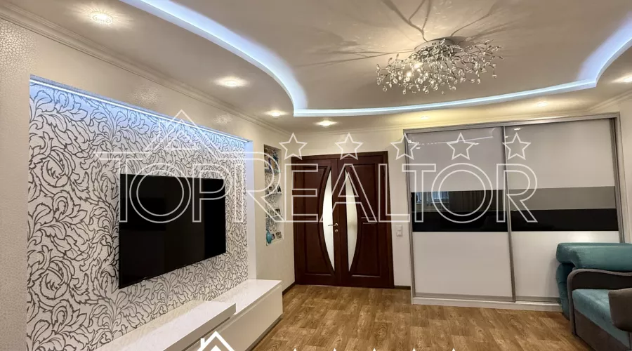 Продаж 3-к квартири МЖК Інтернаціоналіст | Toprealtor