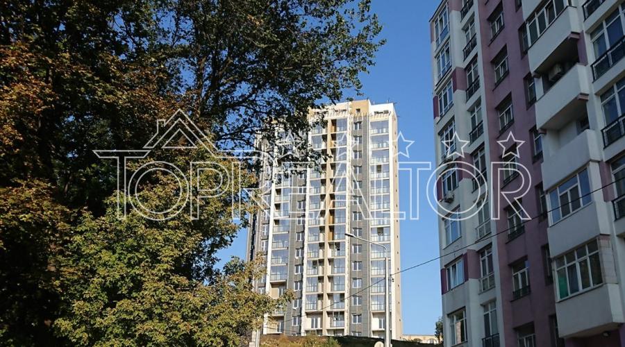 Продаж 4-кімн. студійної квартири з видом на сад Шевченка у ЖК «Театральний» | Toprealtor