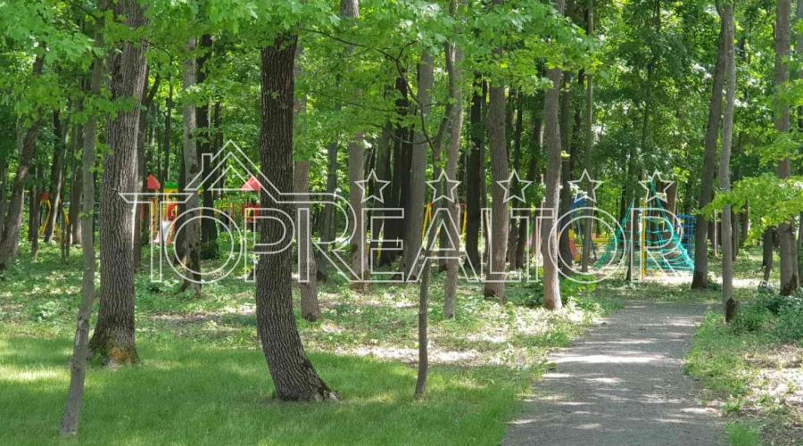 Продаж ділянки 39 соток під комерцію на Харківському шосе | Toprealtor