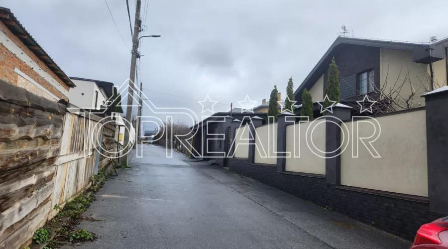 Продаж ділянки у садах за церквою на Павловому Полі | Toprealtor