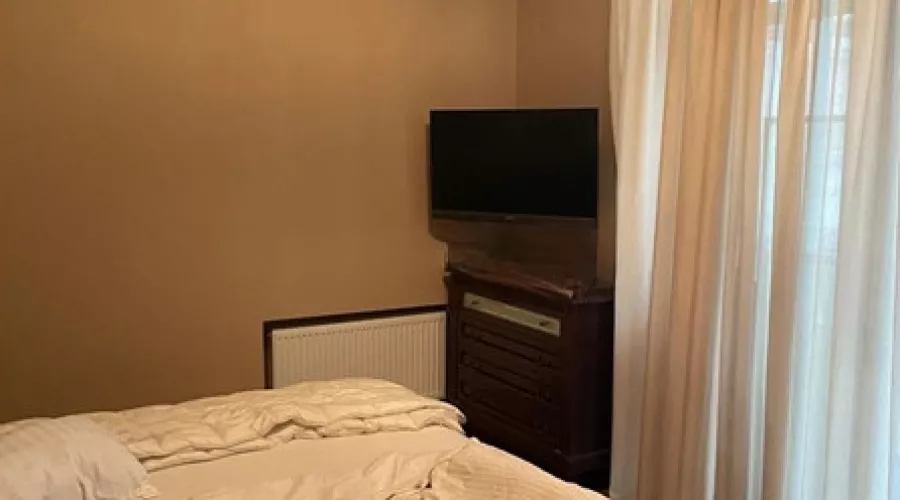 Продаж 3-к квартири в центрі, метро Бекетова | Toprealtor