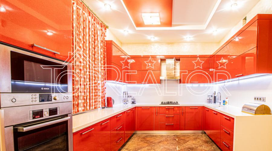 Продаж сучасного будинку в котеджному селищі Флоринка-1 | Toprealtor