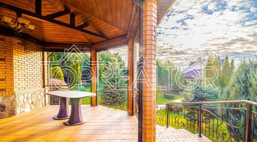 Продаж сучасного будинку в котеджному селищі Флоринка-1 | Toprealtor