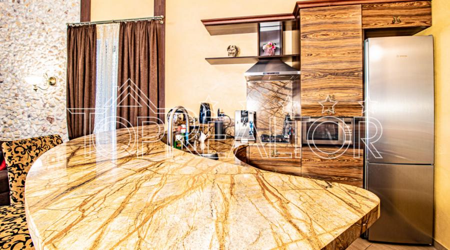 Продаж сучасного будинку в котеджному селищі Флоринка-1 | Toprealtor