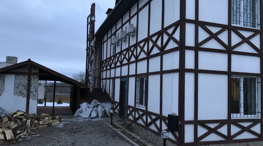 Продаж сучасного котеджу в Безлюдівці у стилі фахверк | Toprealtor