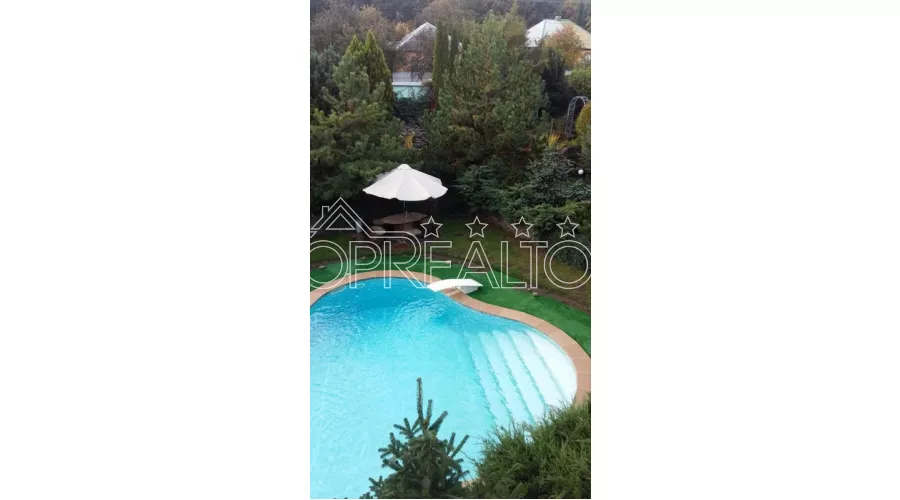 Продажа дома с бассейном на Холодной горе | Toprealtor
