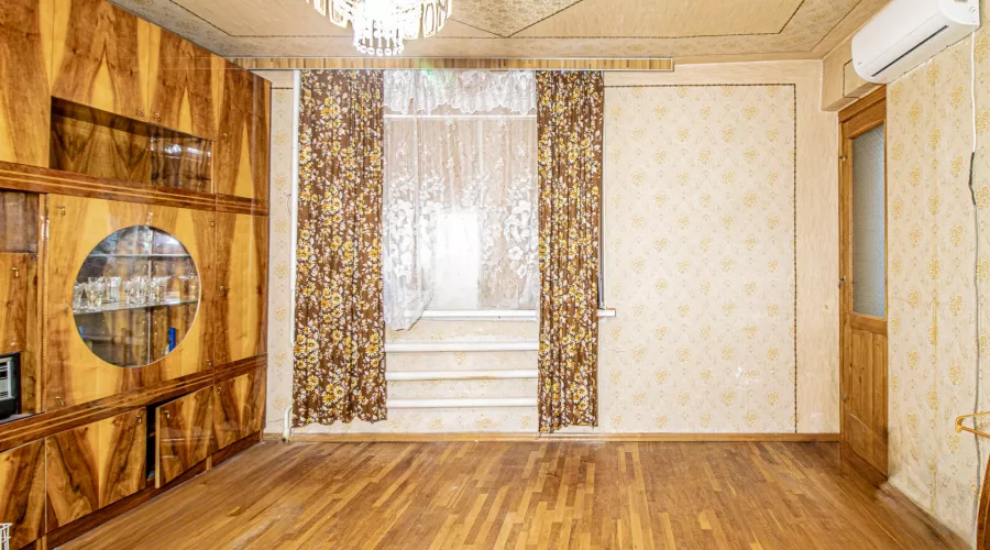 Продаж 2-к квартири біля метро Спортивна | Toprealtor