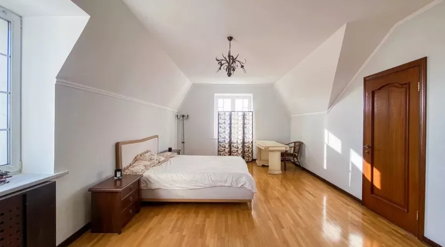 Продажа 3-этажного дома в Ледном | Toprealtor