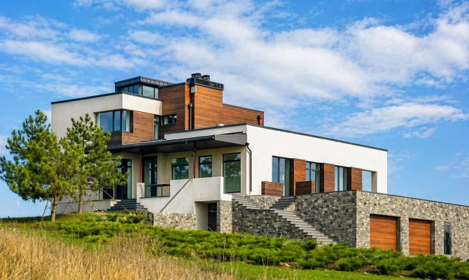 Продажа коттеджа с видом на озеро в пригороде | Toprealtor